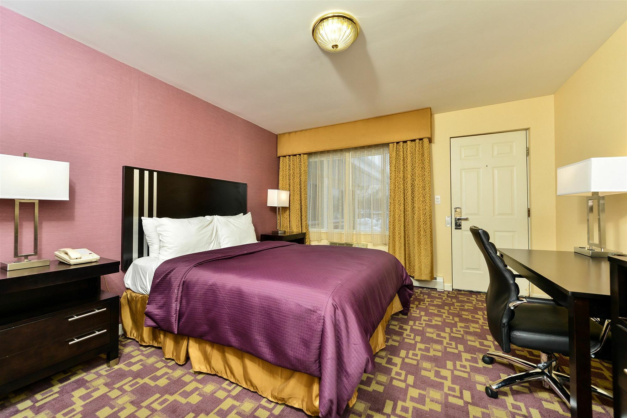Americas Best Value Inn Providence-North Scituate Εξωτερικό φωτογραφία